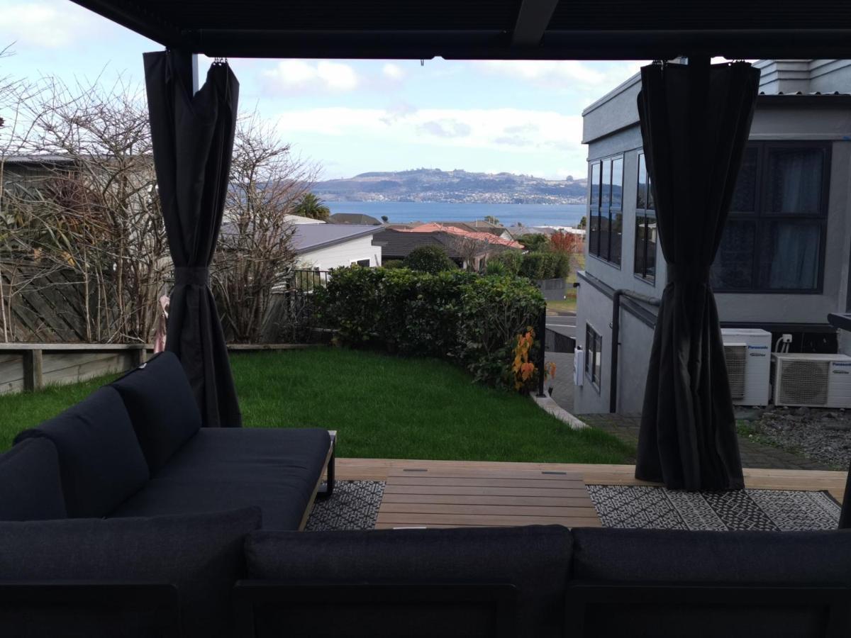 Lake Taupo Holiday Home Luaran gambar