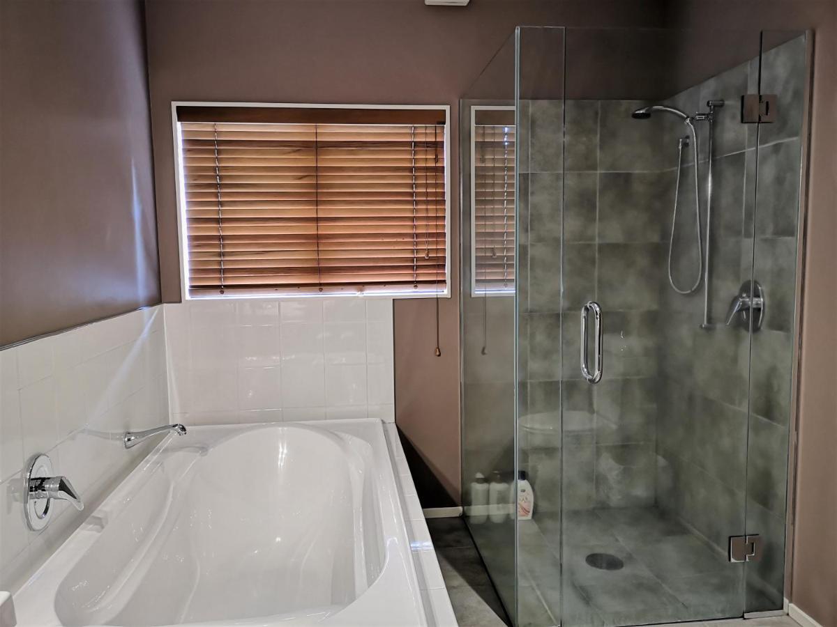 Lake Taupo Holiday Home Luaran gambar